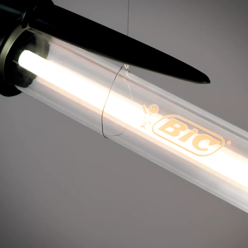 BIC LAMP - BLACK