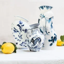 Classics on acid - KING WEN vase