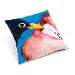 Cushion Crow With Plume Padding