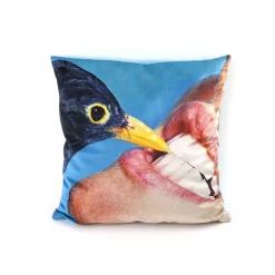 Cushion Crow With Plume Padding