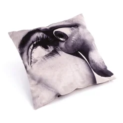 Cushion Eye & Mouth With Plume Padding