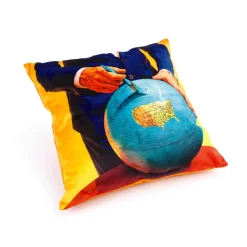Cushion Globe With Plume Padding