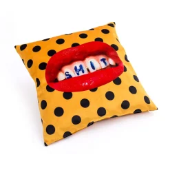 Cushion Shit With Plume Padding