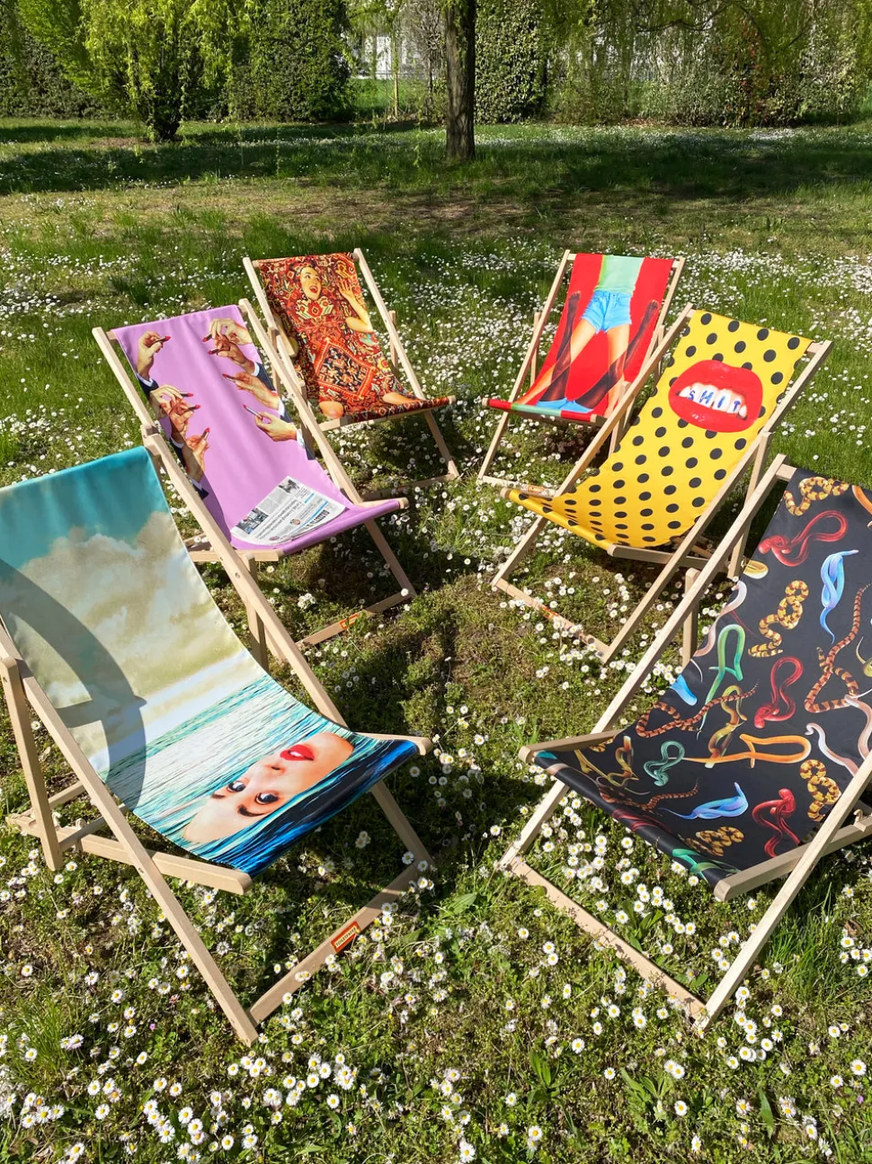 Deck Chair Snakes