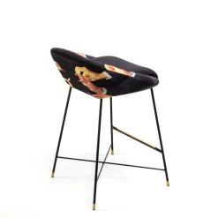 High Stool Pink Lipsticks Black