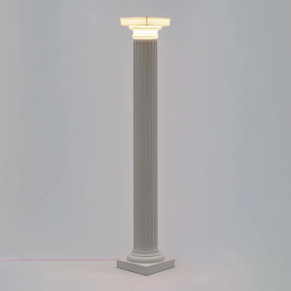 Las Vegas Tall Lamp