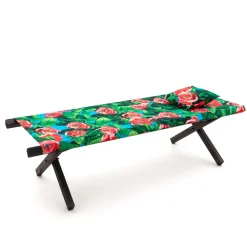 Poolbed - Roses