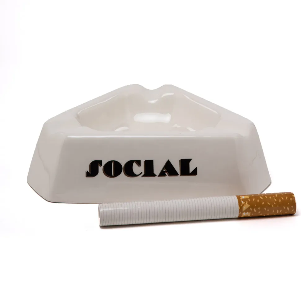 Social Smoker
