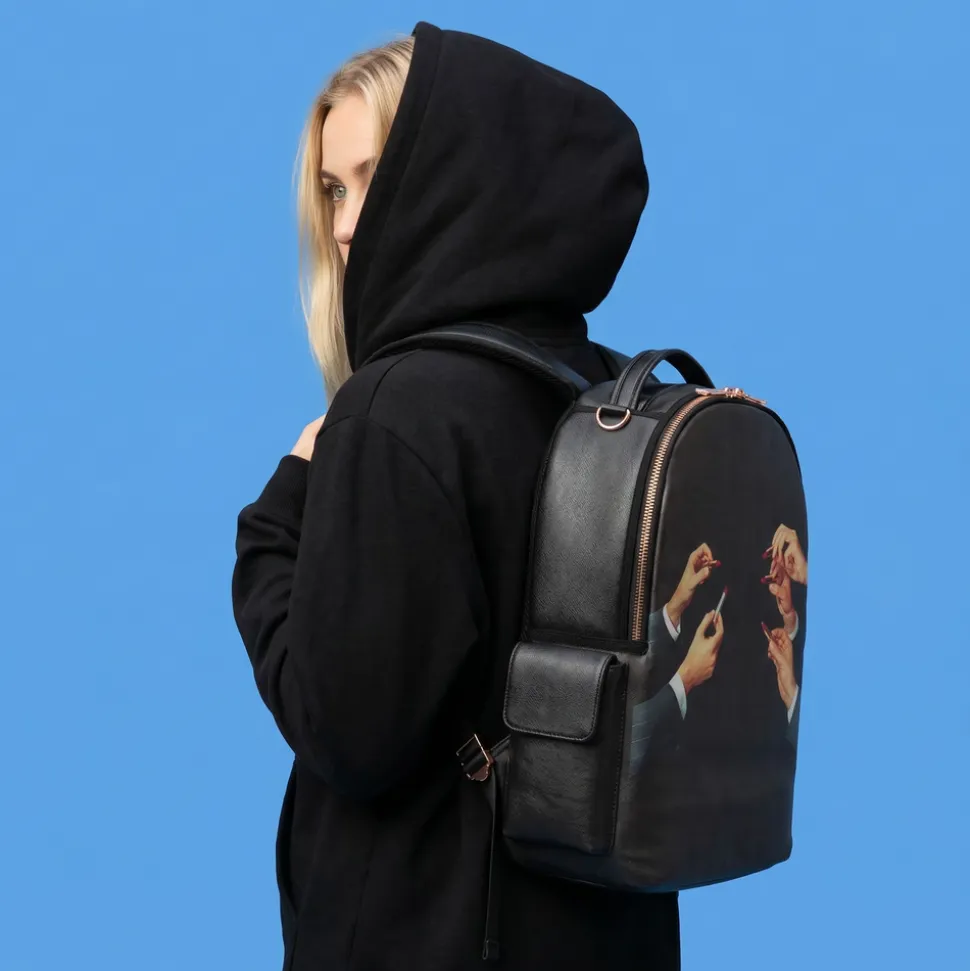 Travel Kit Rucksack Black Lipstick