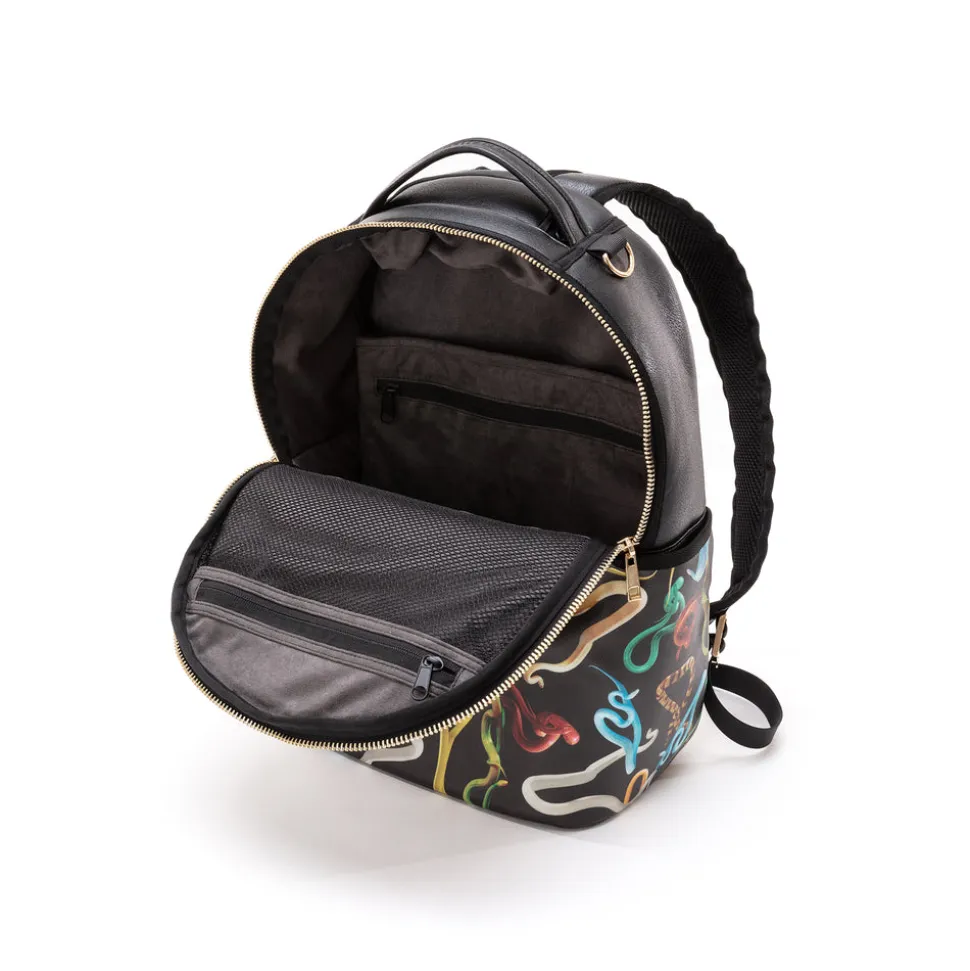 Travel Kit Rucksack Snakes