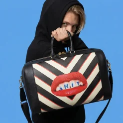 Travel Kit Travel Bag Shit