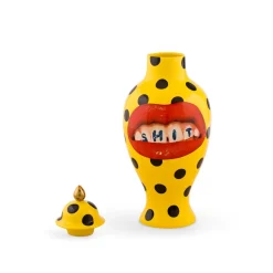 Vase Shit